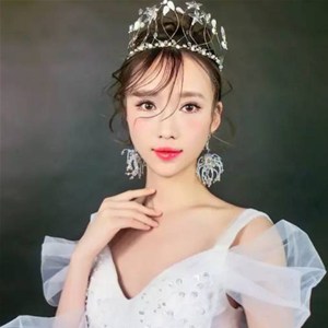 化妝和不化妝的區(qū)別