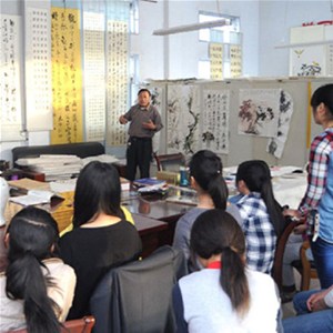 新形象攝影化妝培訓美術(shù)專業(yè)學生課堂紀實