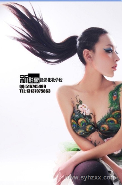 學員人體彩繪展示
