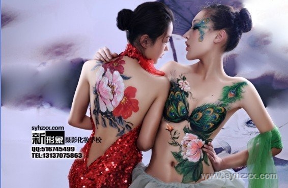 學員人體彩繪展示