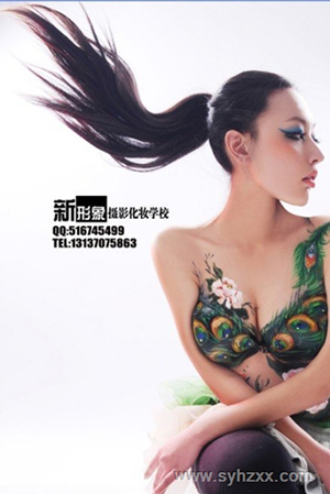 學員人體彩繪展示