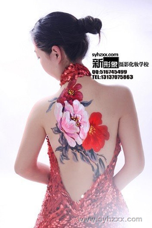 學員人體彩繪展示