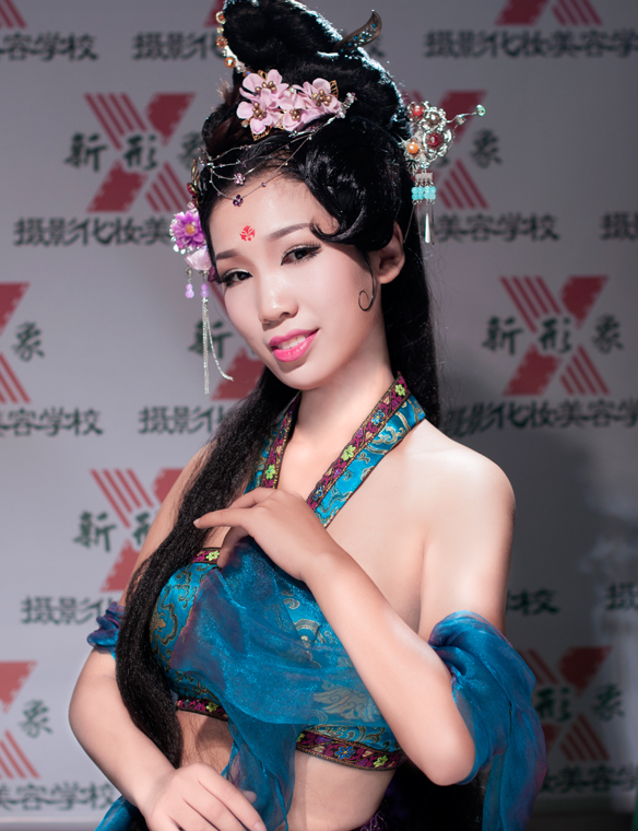 新形象化妝造型