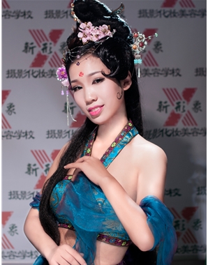 新形象化妝造型